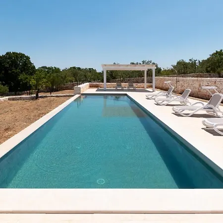 Vila Giuly By Typney *
